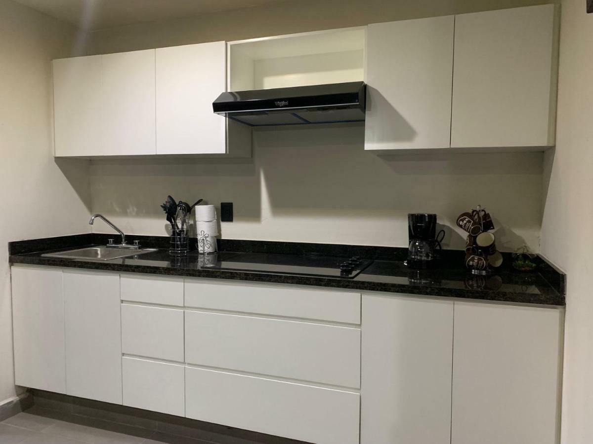 Zona Dorada: Amplio Departamento Para 12 Масатлан Екстериор снимка